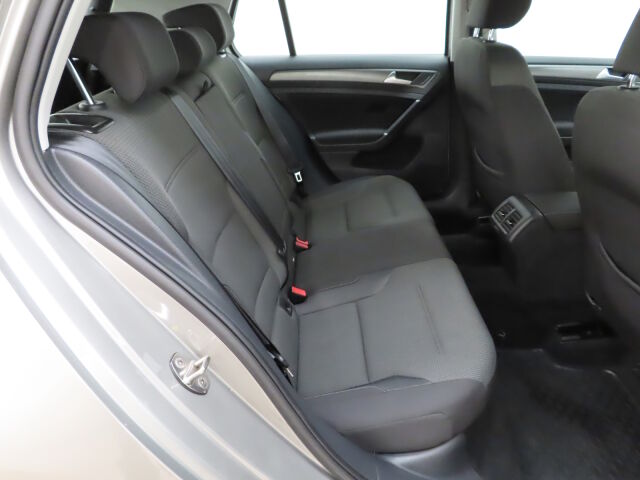 Volkswagen Golf 2013 Comfortline 1,4 TSI 90 kW (122 hv) BlueMotion Technology 4-ovinen