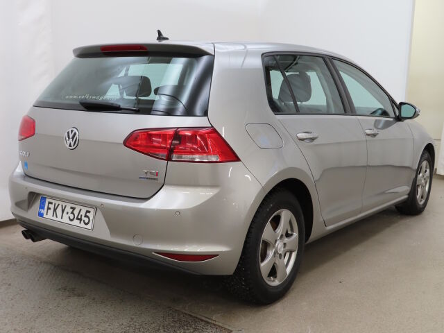 Volkswagen Golf 2013 Comfortline 1,4 TSI 90 kW (122 hv) BlueMotion Technology 4-ovinen