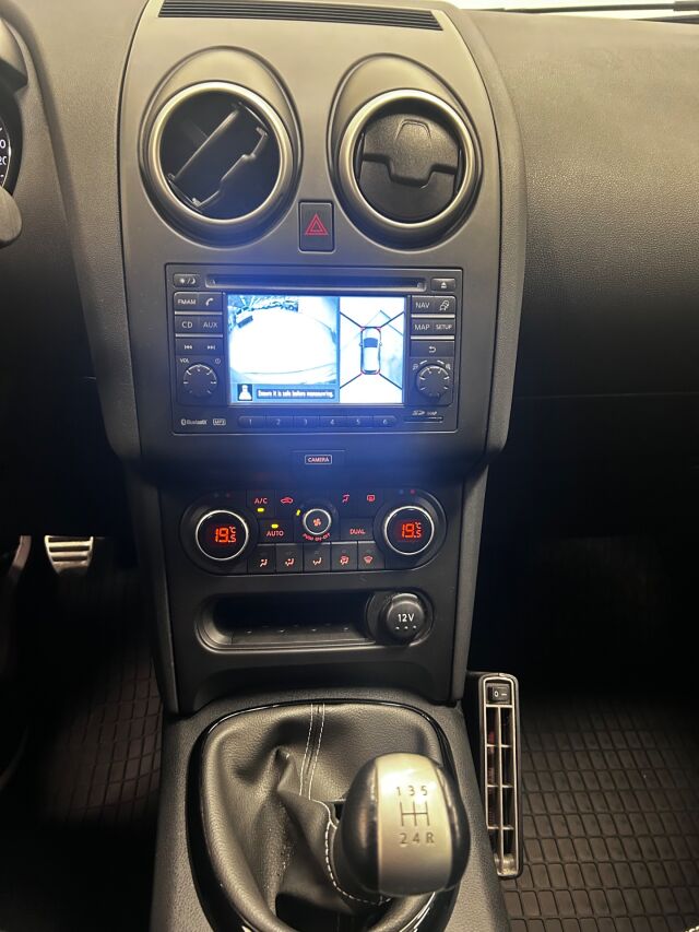 NISSAN Qashqai 2013 1,6L Stop / Start System Style 360 2WD 5M/T AVM