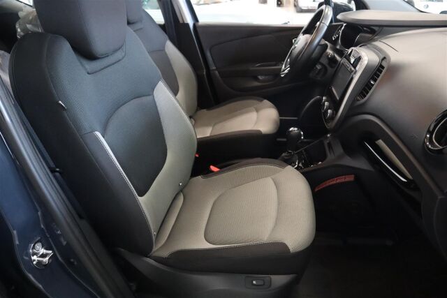 RENAULT Captur 2015 TCe 120 EDC-aut Navi Style