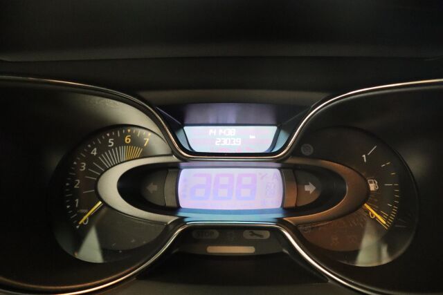 RENAULT Captur 2015 TCe 120 EDC-aut Navi Style