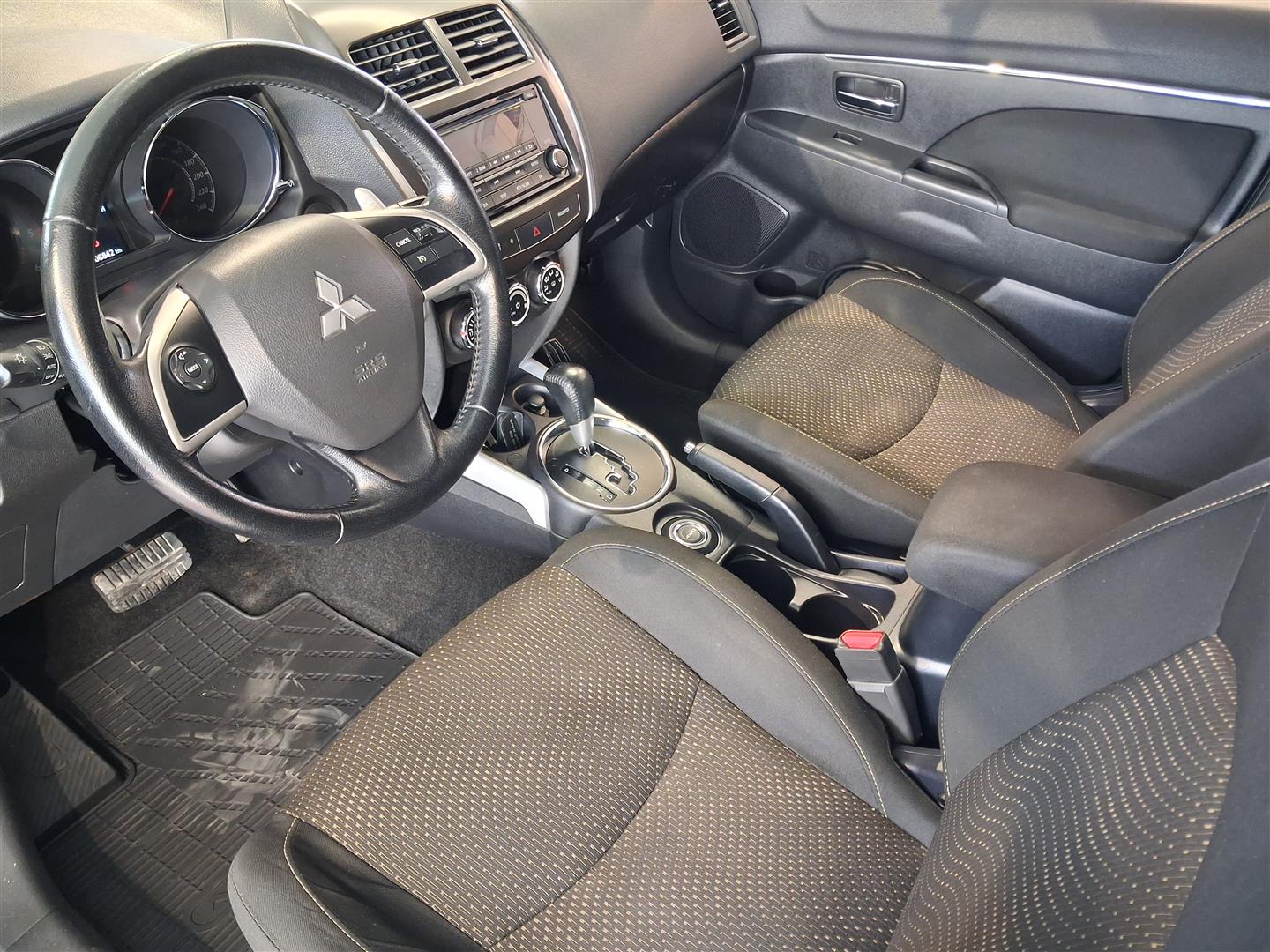 Mitsubishi ASX 2014, kuva 7/13