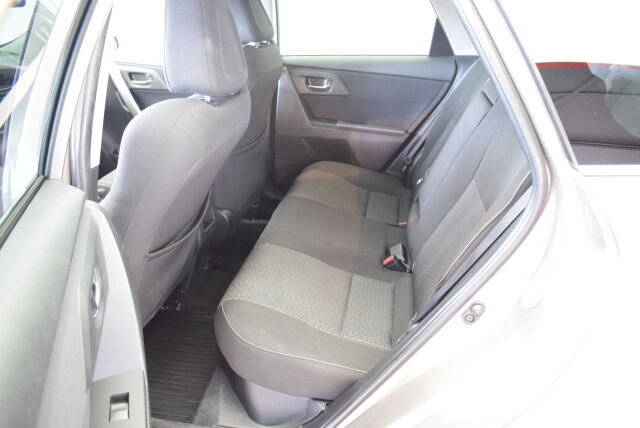 TOYOTA Auris 2015 Touring Sports 1,8 Hybrid Active Edition