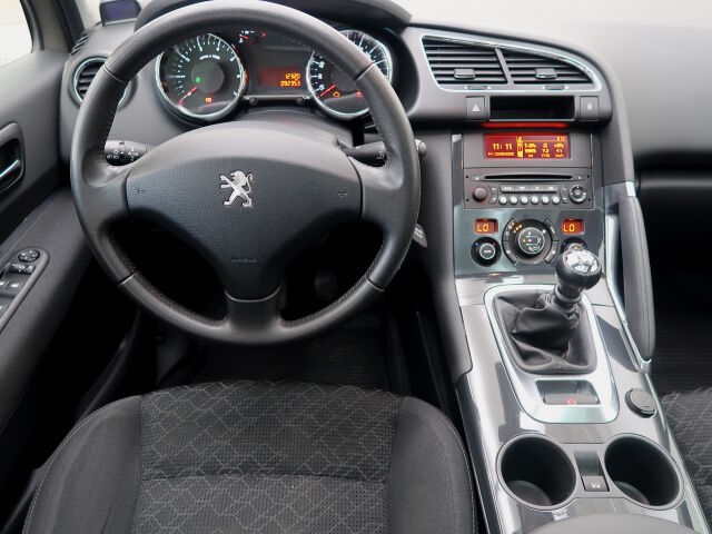 Peugeot 3008 2016 Active PureTech 130