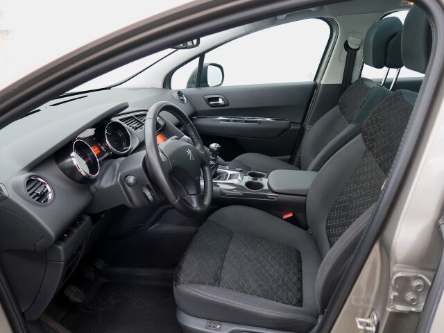 Peugeot 3008 2016 Active PureTech 130