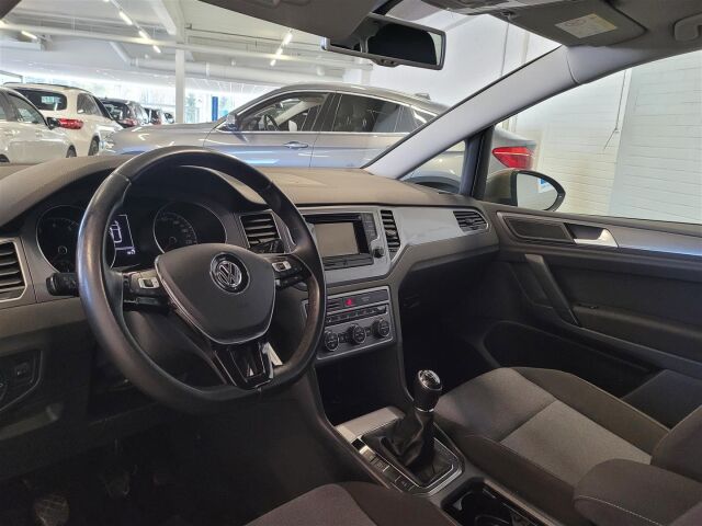 VOLKSWAGEN Golf Sportsvan 2016 Trendline 1,2 TSI 63 kW (85 hv) **Vähän ajettu** 1 x omistaja**