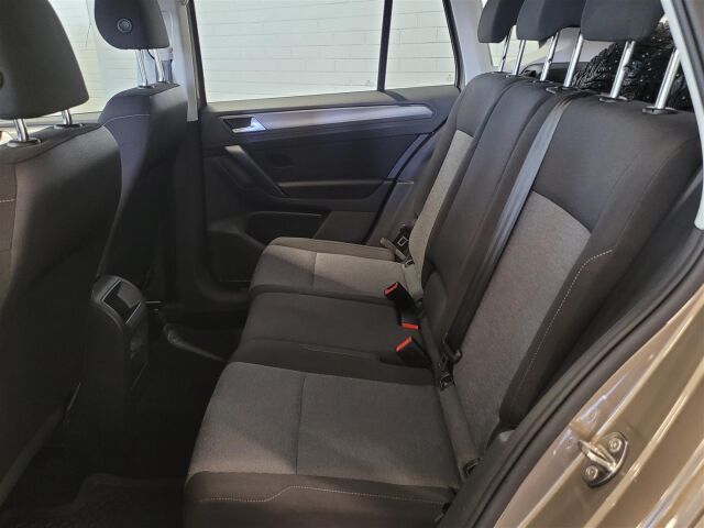 VOLKSWAGEN Golf Sportsvan 2016 Trendline 1,2 TSI 63 kW (85 hv) **Vähän ajettu** 1 x omistaja**