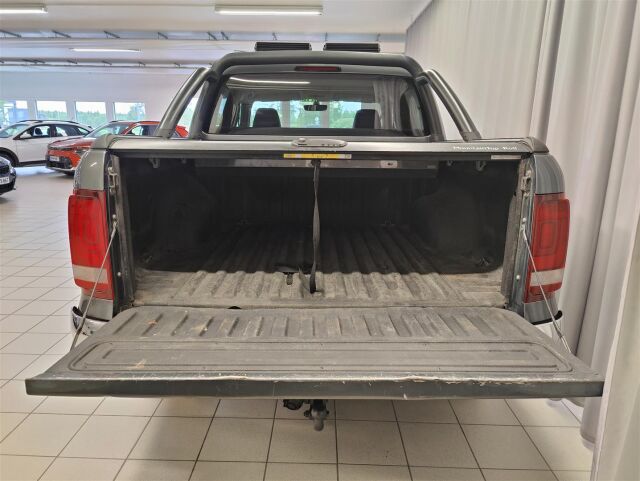 VOLKSWAGEN Amarok 2016 DC Highline 3,0 TDI 150kW 4MOTION 3080kg ilman takaistuimia