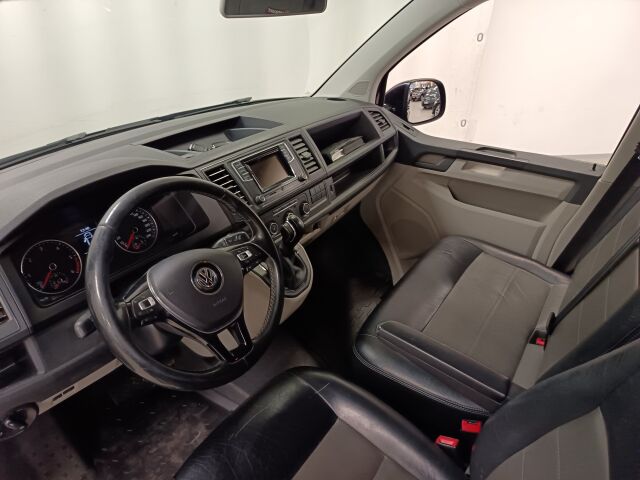 VOLKSWAGEN Transporter 2016 umpipakettiauto Pitkä 2,0 TDI 150kW 4Motion DSG (4M16)**MAKIA ALAVILLINEN PAKU**KIIRUHDA KAUPOILLE!!