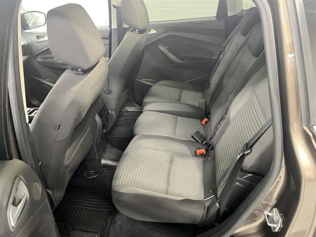 FORD C-Max 2016 Compact 1,5 EcoBoost 150 hv start/stop M6 Titanium