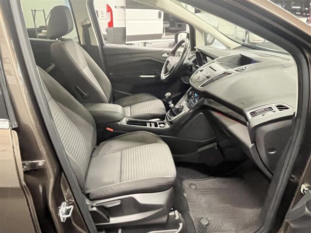 FORD C-Max 2016 Compact 1,5 EcoBoost 150 hv start/stop M6 Titanium