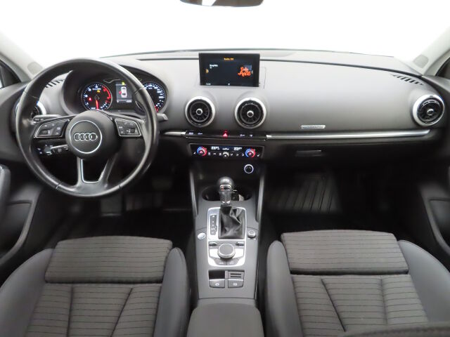 Audi A3 2017 Sedan Land of quattro Edition 2,0 TDI 135 kW quattro S tronic