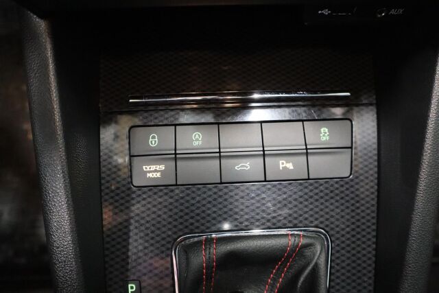 SKODA Octavia 2015 Combi 2,0 TDI 184 RS DSG Autom.
