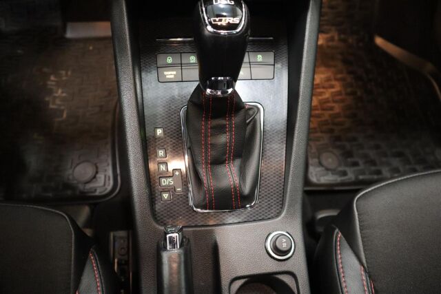 SKODA Octavia 2015 Combi 2,0 TDI 184 RS DSG Autom.