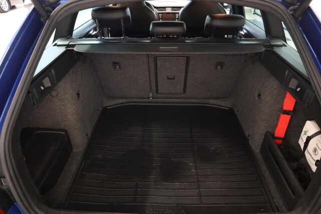 SKODA Octavia 2015 Combi 2,0 TDI 184 RS DSG Autom.