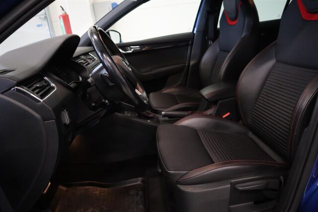 SKODA Octavia 2015 Combi 2,0 TDI 184 RS DSG Autom.