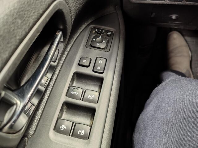 MITSUBISHI Outlander 2017 2,2 DI-D Instyle NAVI AT 4WD 7P