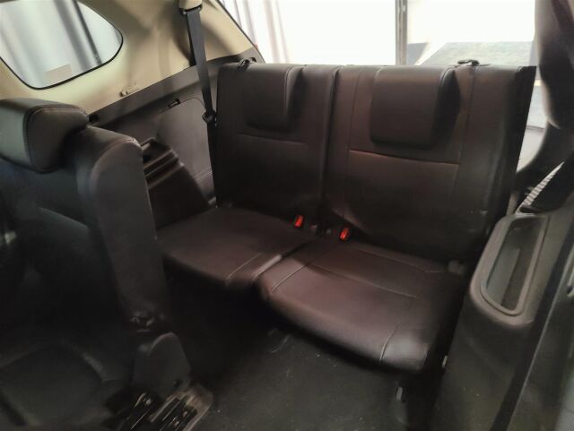 MITSUBISHI Outlander 2017 2,2 DI-D Instyle NAVI AT 4WD 7P