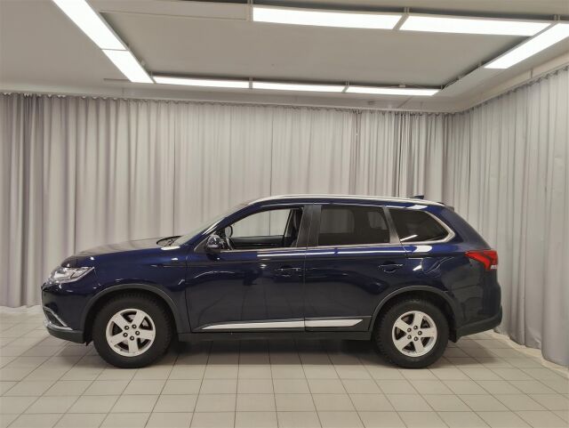 MITSUBISHI Outlander 2017 2,2 DI-D Instyle NAVI AT 4WD 7P