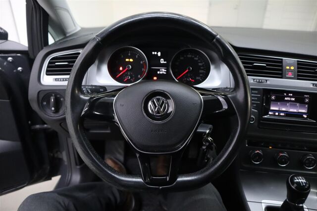 VOLKSWAGEN Golf 2017 Variant Luxline 1,2 TSI 63 kW (85 hv)