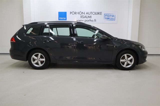 VOLKSWAGEN Golf 2017 Variant Luxline 1,2 TSI 63 kW (85 hv)