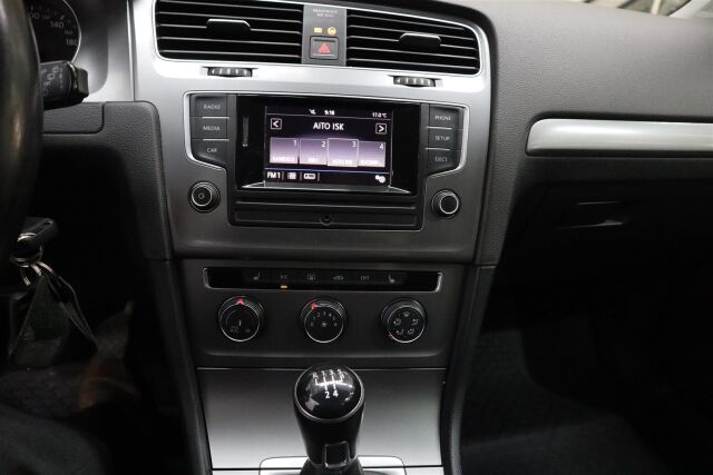 VOLKSWAGEN Golf 2017 Variant Luxline 1,2 TSI 63 kW (85 hv)