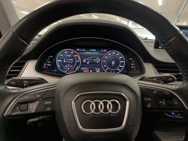 AUDI Q7 2017 Business 3,0 V6 TDI e-tron quattro tiptronic