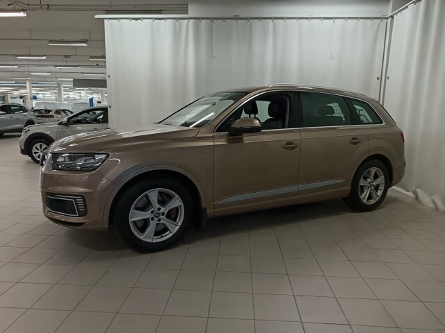 AUDI Q7 2017 Business 3,0 V6 TDI e-tron quattro tiptronic