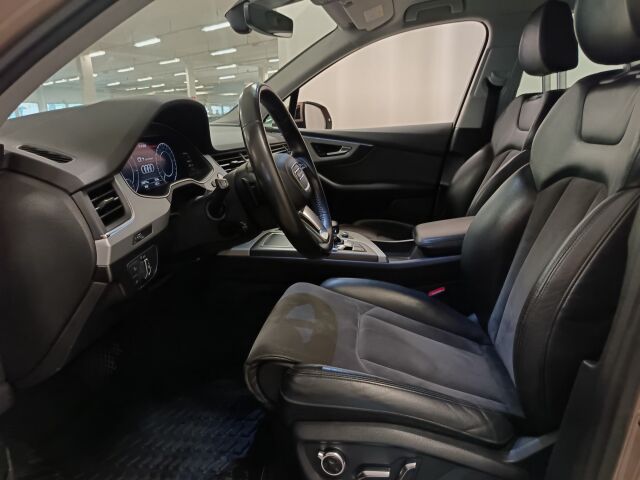AUDI Q7 2017 Business 3,0 V6 TDI e-tron quattro tiptronic