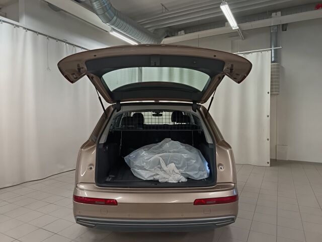 AUDI Q7 2017 Business 3,0 V6 TDI e-tron quattro tiptronic