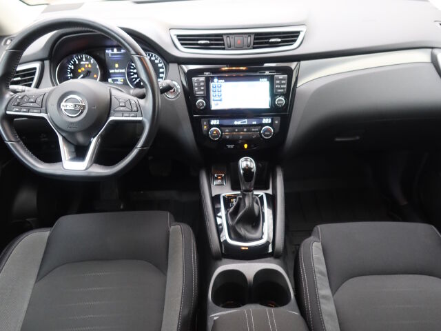 Nissan Qashqai 2017 DIG-T 115 N-Connecta 2WD Xtronic