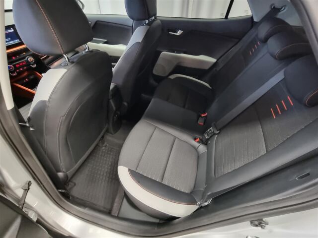 KIA Stonic 2018 1,0 T-GDI ISG 120hv TX EcoDynamics / Webasto / Koukku / Navi / P-Kamera