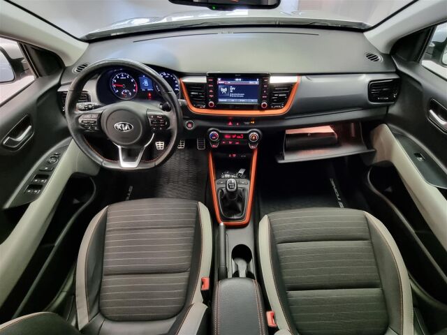 KIA Stonic 2018 1,0 T-GDI ISG 120hv TX EcoDynamics / Webasto / Koukku / Navi / P-Kamera