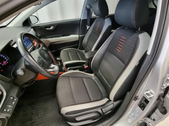 KIA Stonic 2018 1,0 T-GDI ISG 120hv TX EcoDynamics / Webasto / Koukku / Navi / P-Kamera