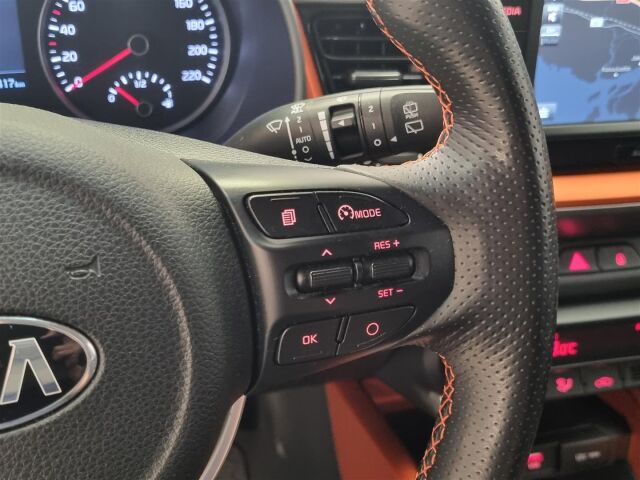 KIA Stonic 2018 1,0 T-GDI ISG 120hv TX EcoDynamics / Webasto / Koukku / Navi / P-Kamera