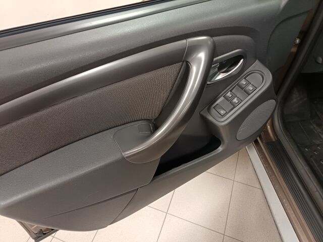 DACIA Duster 2017 TCe 125 S&S 4x4 Black Shadow