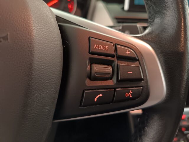 BMW 225 2018 F45 Active Tourer 225xe A Business**NELIKKO LATATTAVA HYBRIDI**