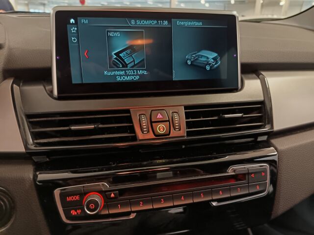 BMW 225 2018 F45 Active Tourer 225xe A Business**NELIKKO LATATTAVA HYBRIDI**