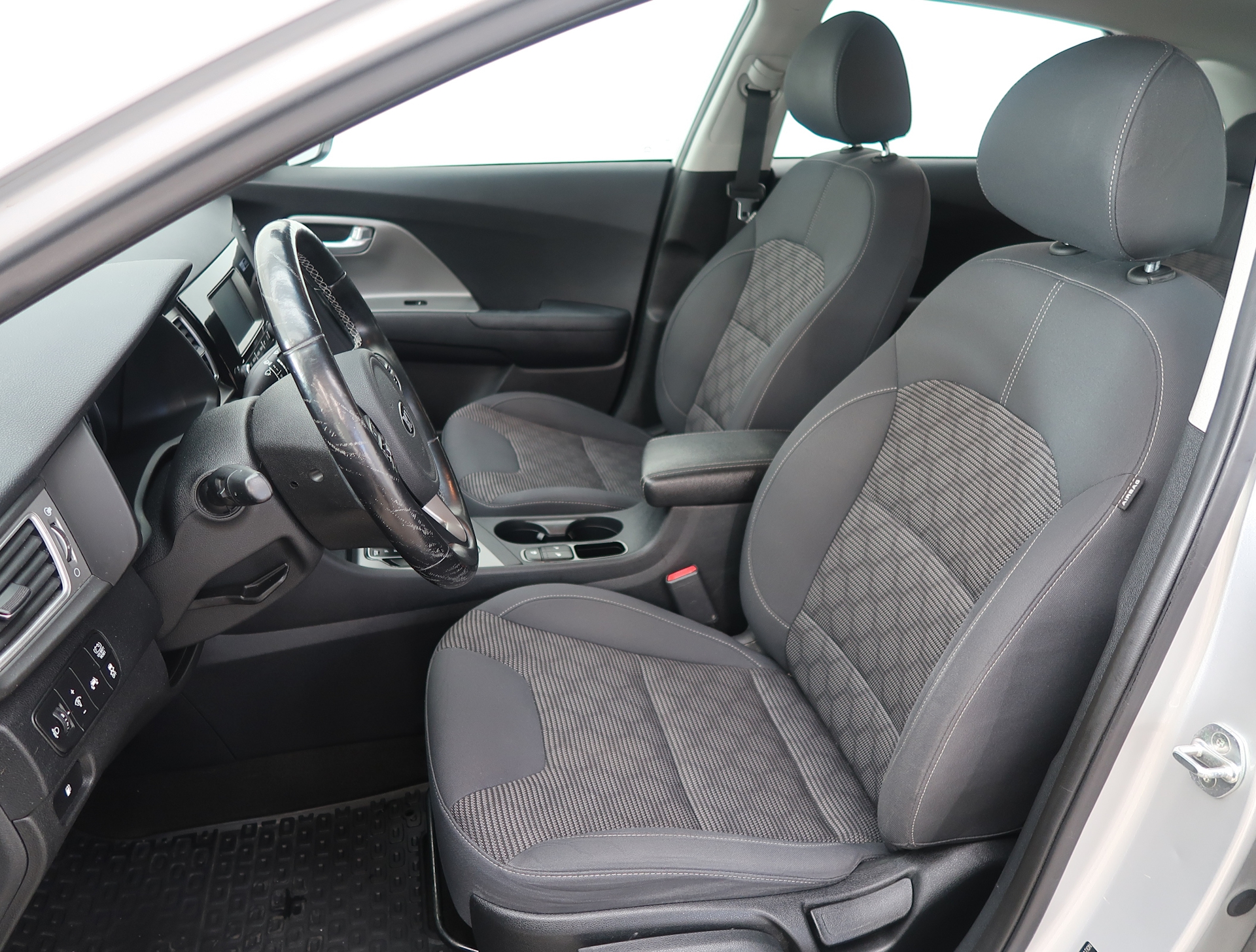 Kia Niro 1,6 GDI Hybrid LX DCT 2018, kuva 7/11