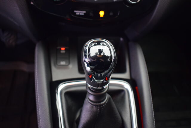 NISSAN Qashqai 2019 DIG-T 140 N-Connecta 2WD 6M/T NNC