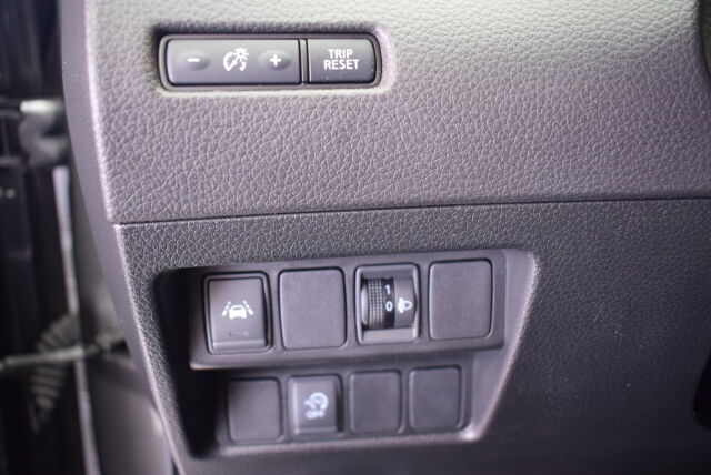 NISSAN Qashqai 2019 DIG-T 140 N-Connecta 2WD 6M/T NNC