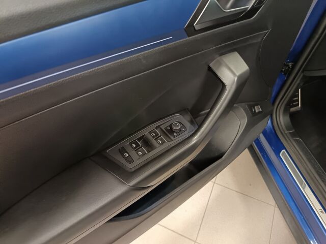 VOLKSWAGEN T-Roc 2020 R 2,0 TSI 221 kW 4MOTION DSG-automaatti