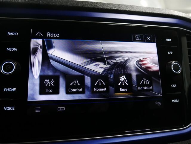 VOLKSWAGEN T-Roc 2020 R 2,0 TSI 221 kW 4MOTION DSG-automaatti