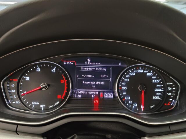 AUDI A4 allroad quattro 2016 Land of quattro 2,0 TDI 140 kW quattro S tronic * Sähkötoiminen takaluukku, Avaimeton käynnistys, LE