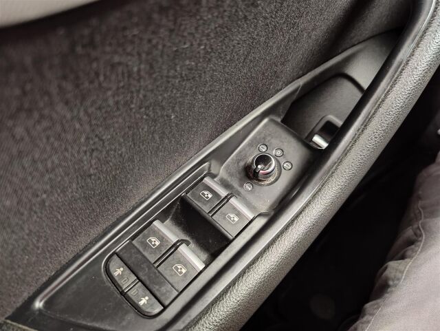 AUDI A4 allroad quattro 2016 Land of quattro 2,0 TDI 140 kW quattro S tronic * Sähkötoiminen takaluukku, Avaimeton käynnistys, LE