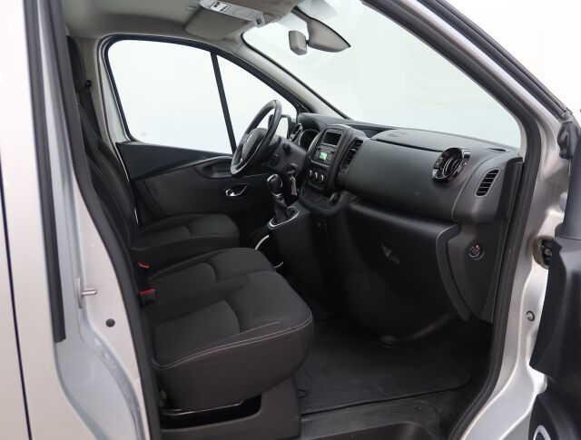 RENAULT Trafic Passenger 2020 dCi 145hv EDC L2H1 1+8 hlö