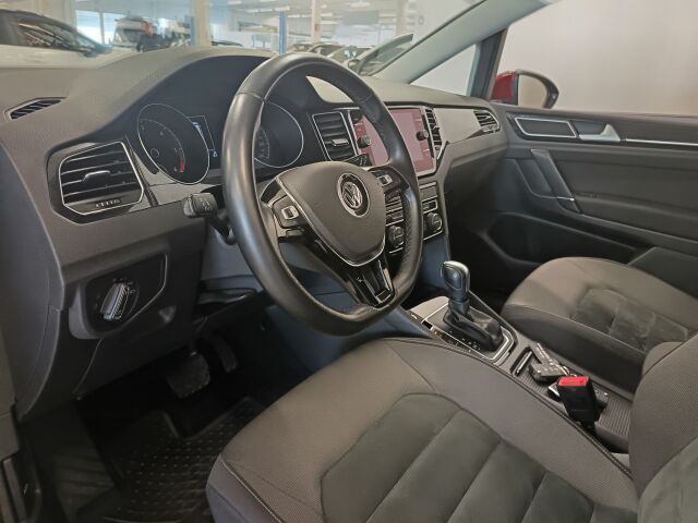 VOLKSWAGEN Golf Sportsvan 2019 Highline 2,0 TDI SCR 110 kW (150 hv) DSG-automaatti