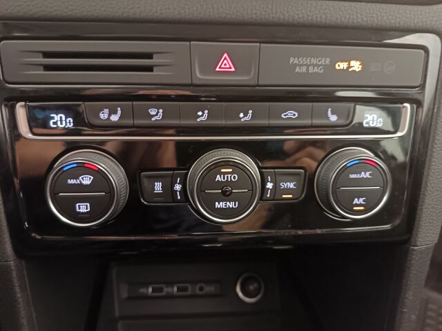 VOLKSWAGEN Golf Sportsvan 2019 Highline 2,0 TDI SCR 110 kW (150 hv) DSG-automaatti
