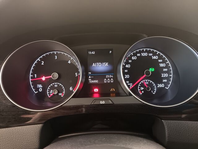 VOLKSWAGEN Golf Sportsvan 2019 Highline 2,0 TDI SCR 110 kW (150 hv) DSG-automaatti