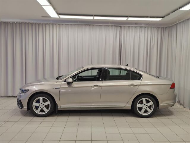 VOLKSWAGEN Passat 2019 Sedan GTE Plug-In Hybrid 160 kW DSG-automaatti